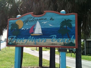 800px-Fort_Myers_Beach_sign